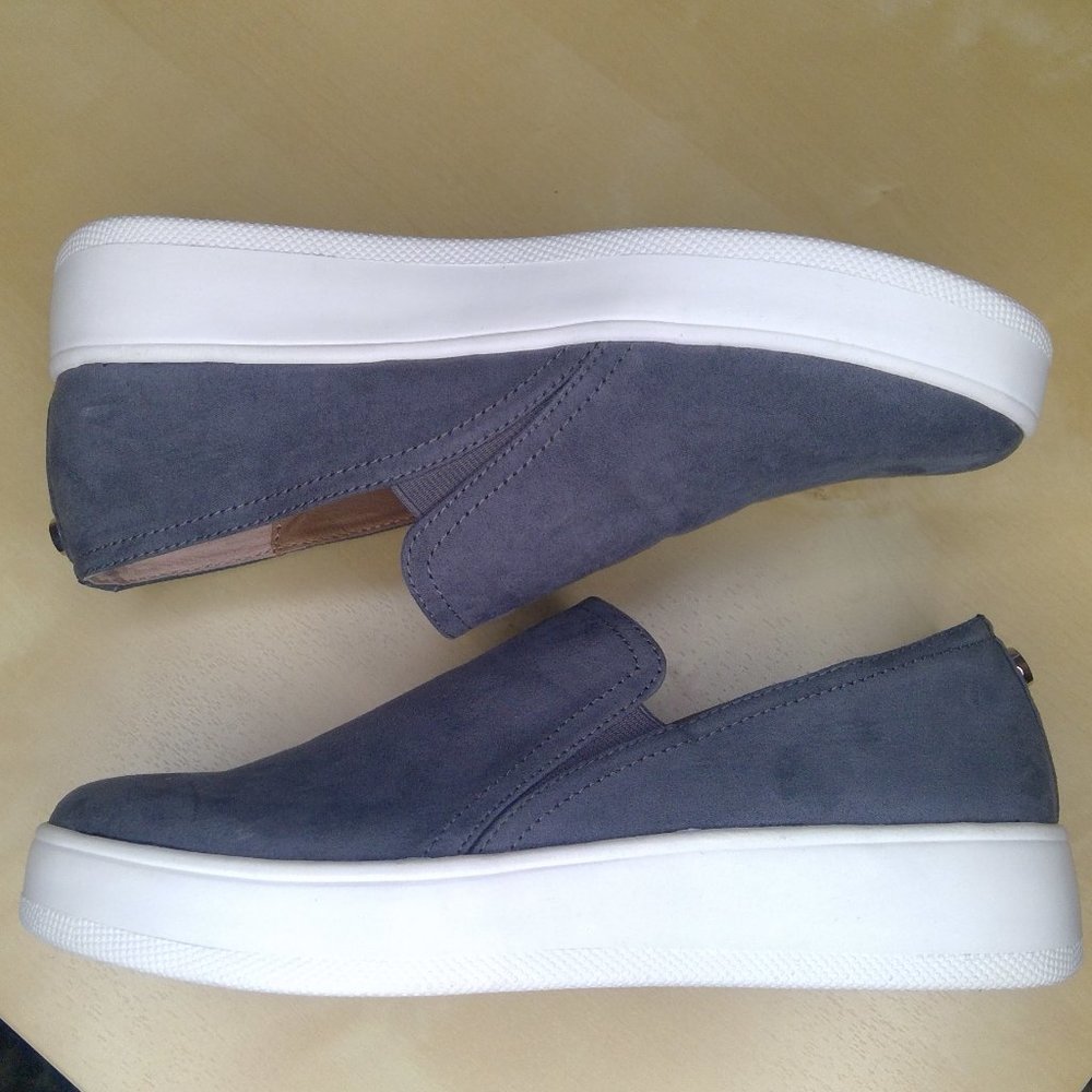 Steve Madden Slip on Sneaks- Charcoal Grey Sz 9.5W